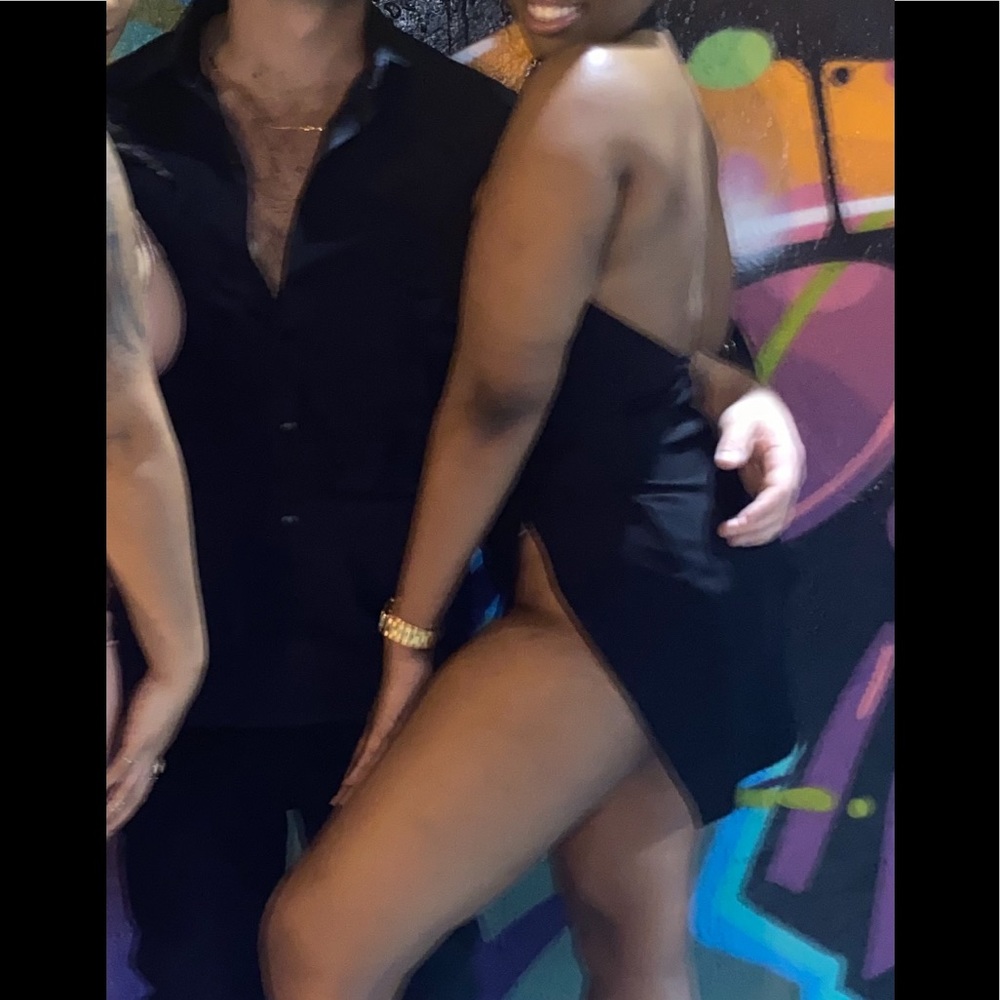 PrettyLittleThing mini dress - Picture 5 of 5